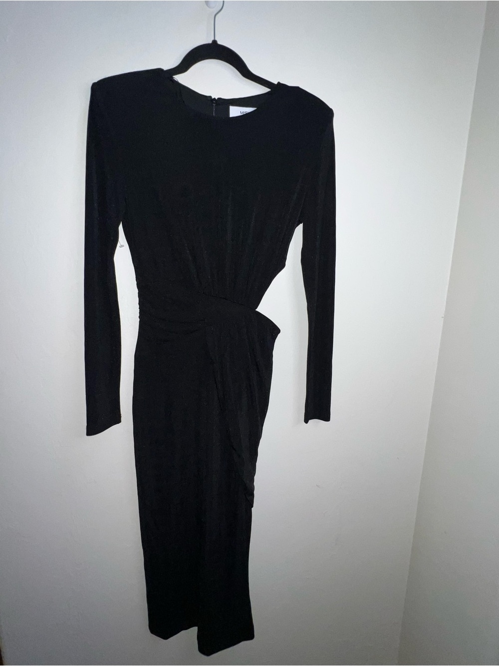 Elegant Black Long-Sleeve Knot-Detail Midi Dress